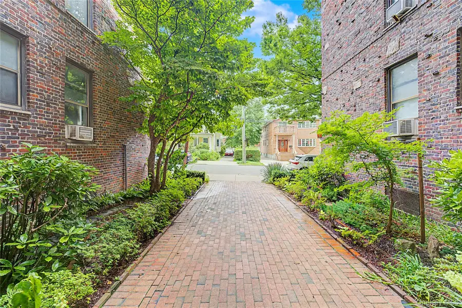 147-37 Beech Avenue #3F, Flushing, NY 11355 - #3