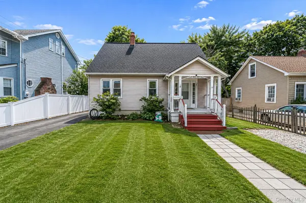 14 Richard Avenue, Islip Terrace, NY 11752