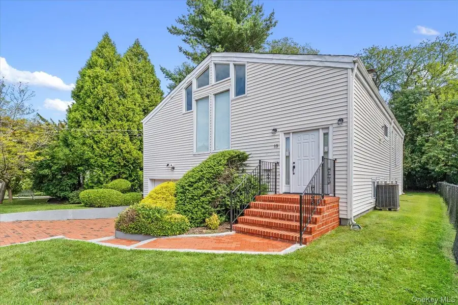 15 Church Street, Great Neck, NY 11023 - #2