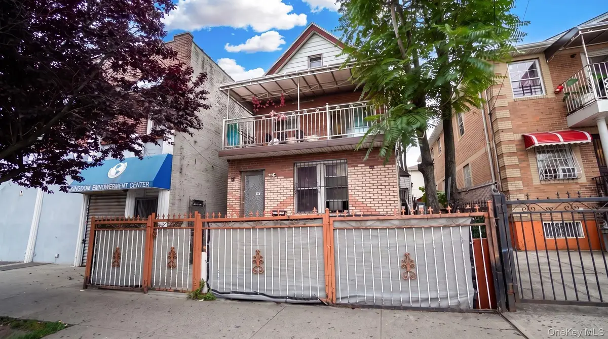10640 Sutphin Blvd, Jamaica, NY 11435 - #1