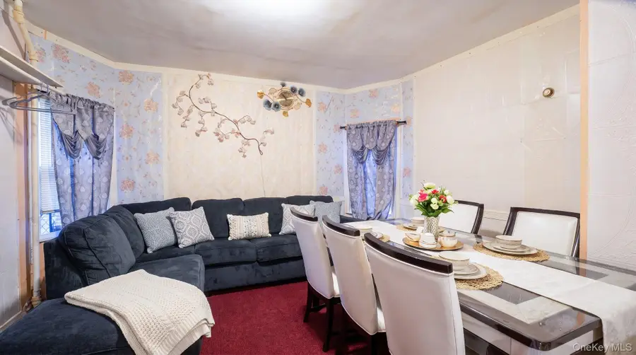 10640 Sutphin Blvd, Jamaica, NY 11435 - #3