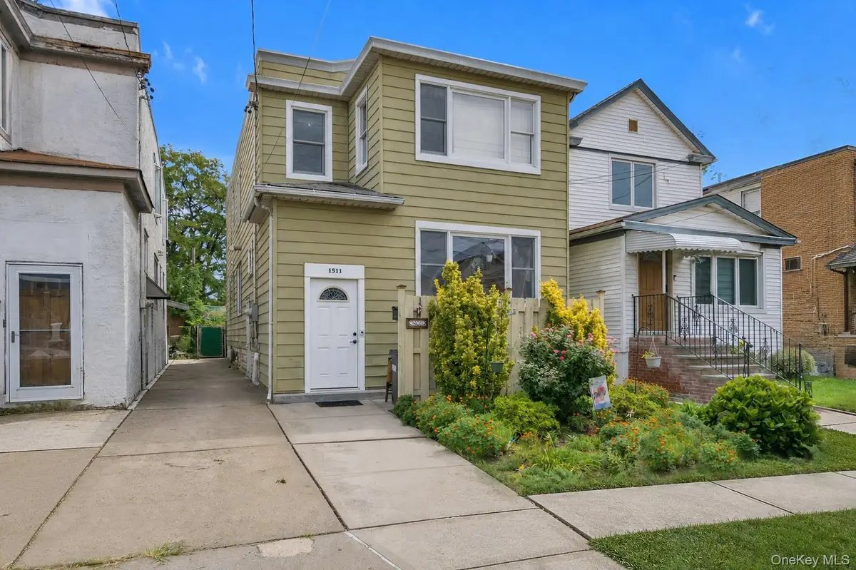 15-11 149th Street, Whitestone, NY 11357 - #1
