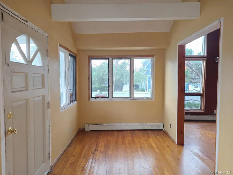 26 Gordon Place, Freeport, NY 11520 - #3