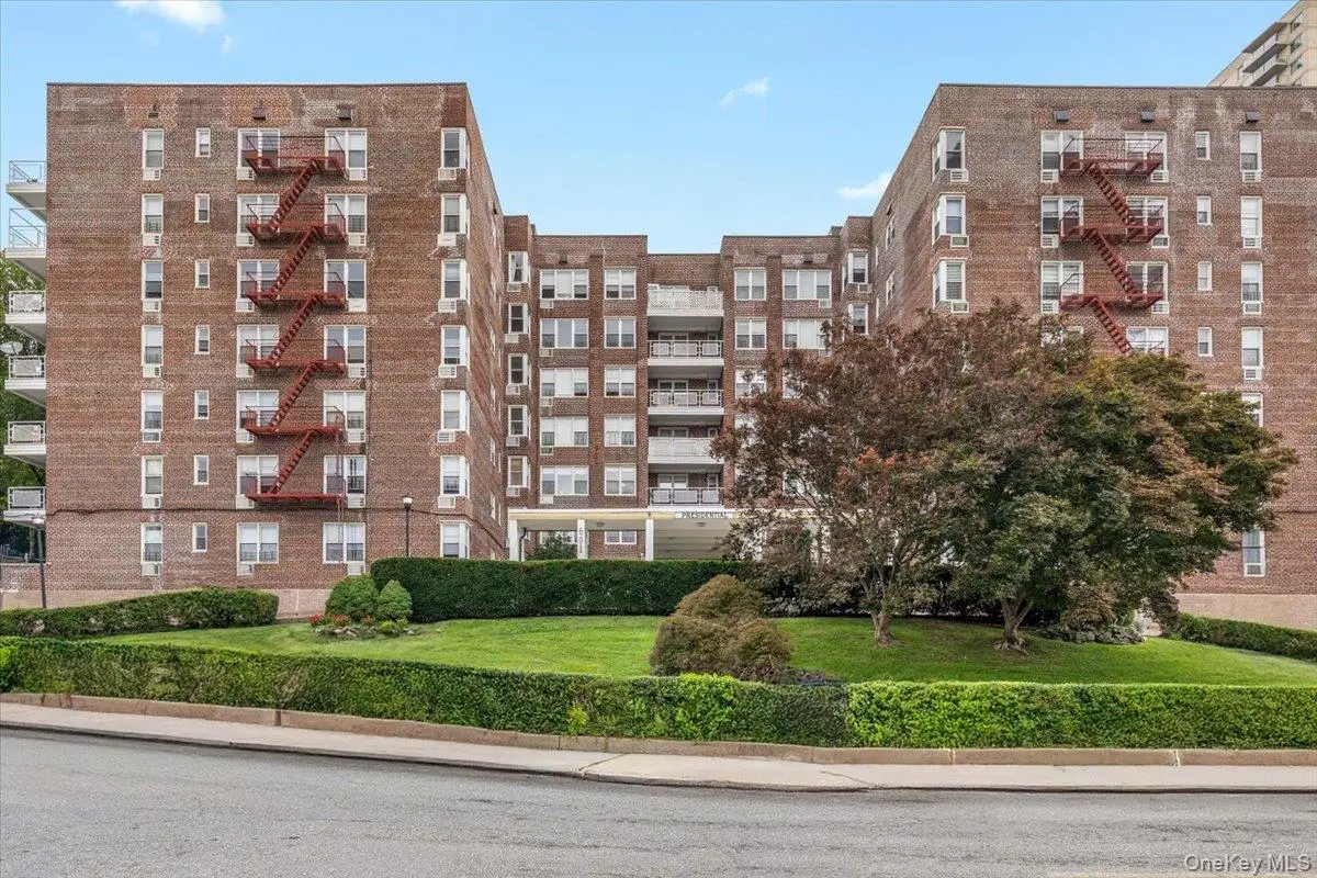 601 Kappock Street #1P, Bronx, NY 10463 - #1