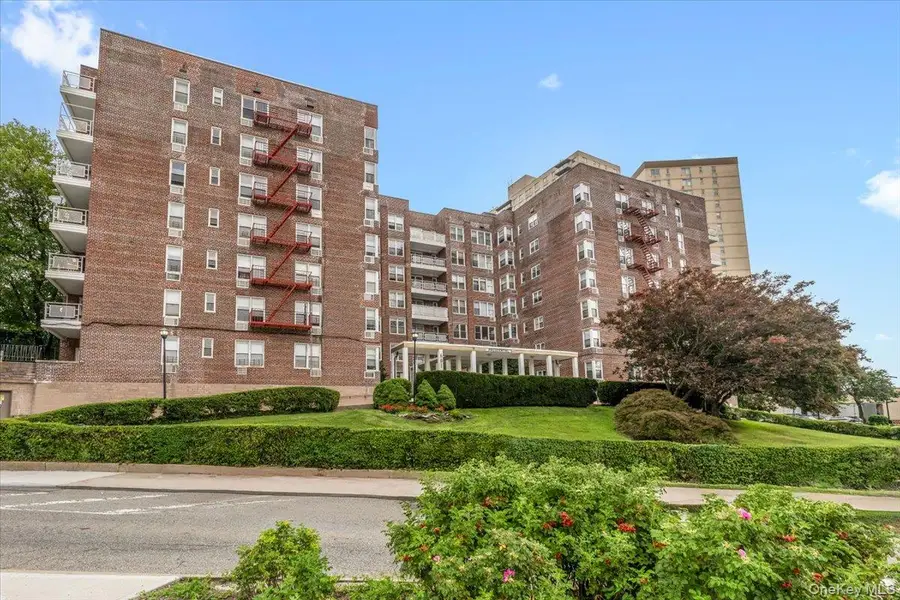 601 Kappock Street #1P, Bronx, NY 10463 - #2