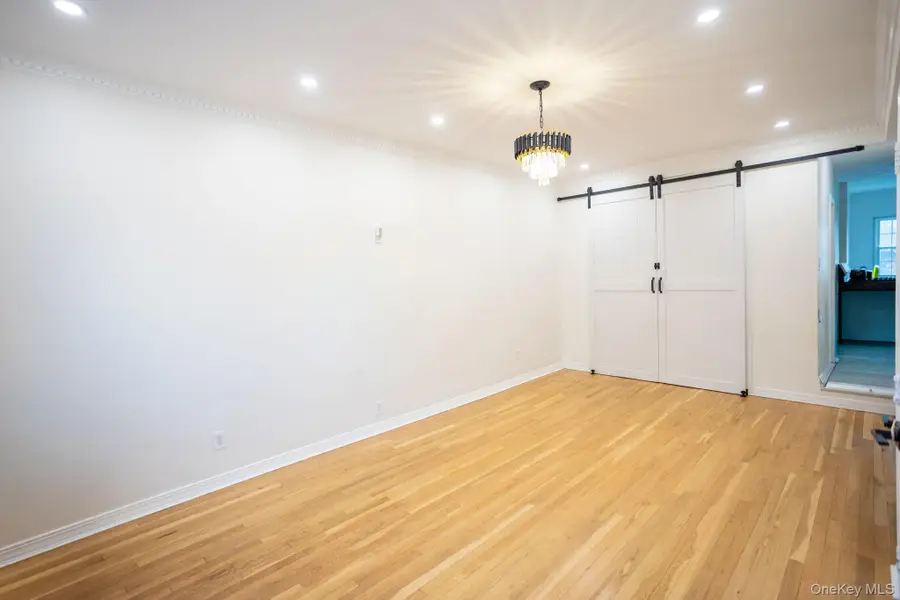 70-24 Utopia Parkway, Fresh Meadows, NY 11365 - #2