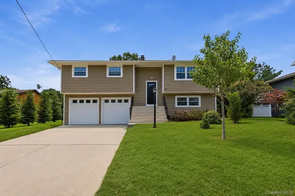 38 Golden Gate Drive, Shirley, NY 11967