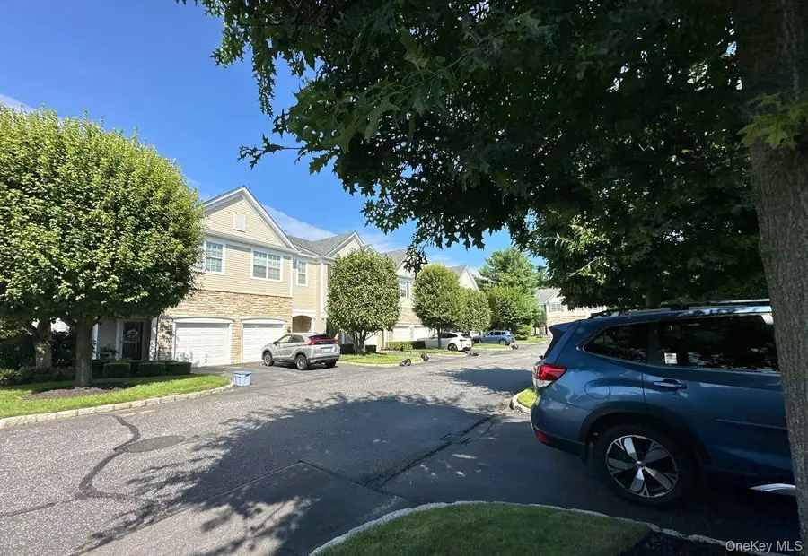 35 Sugar Pine Lane, Bay Shore, NY 11706 - #3