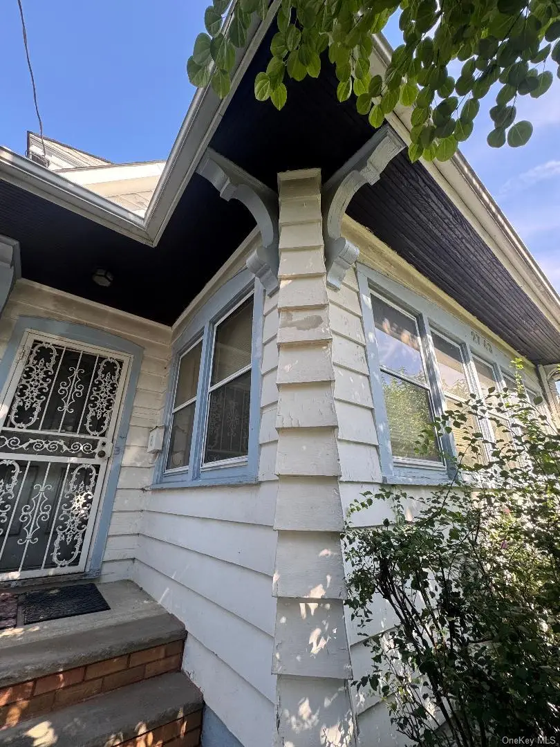27-43 Humphrey Street, East Elmhurst, NY 11369 - #2