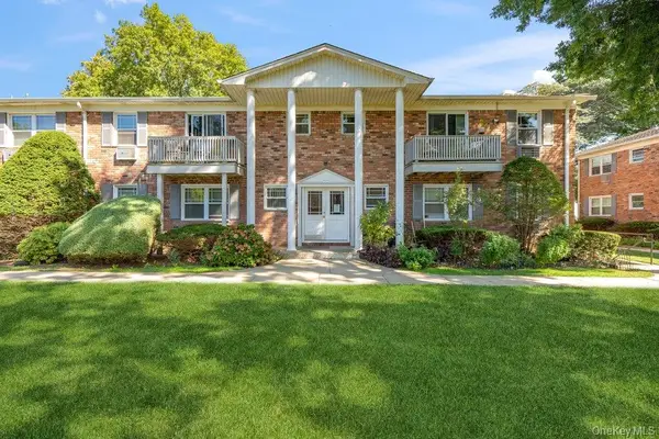 64 Fairharbor #64, Patchogue, NY 11772