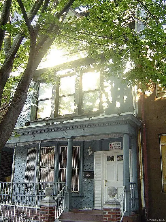 15 Irving Place, Brooklyn, NY 11238