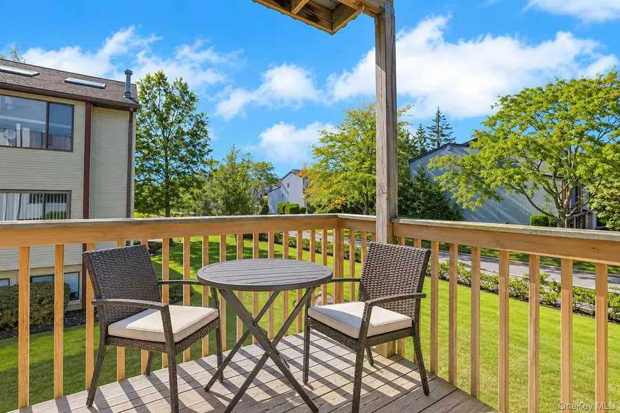 13 James Court, Nanuet, NY 10954 - #2
