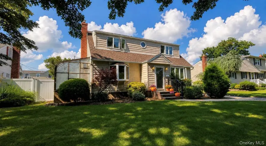 3995 New Road, Seaford, NY 11783 - #3