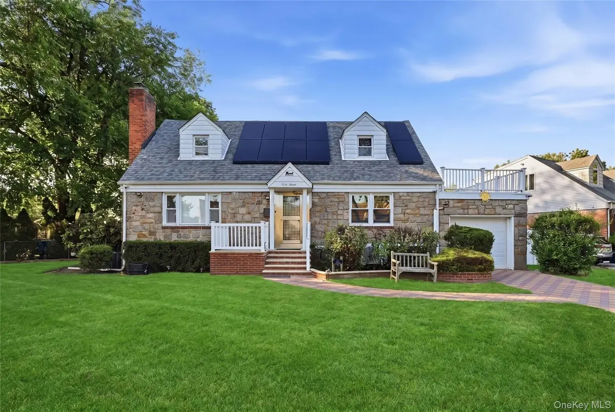 47 Sperry Court, New Hyde Park, NY 11040 - #1