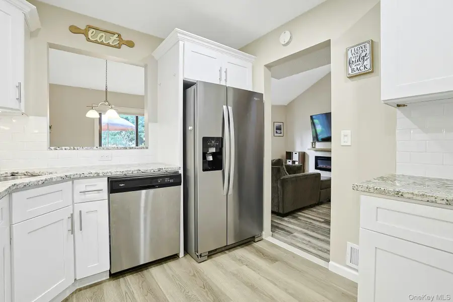 195 Treetop Circle, Nanuet, NY 10954 - #3