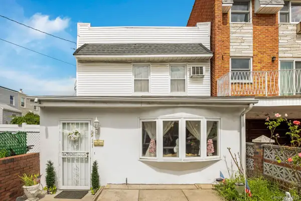 69-11 62nd Drive, Middle Village, NY 11379