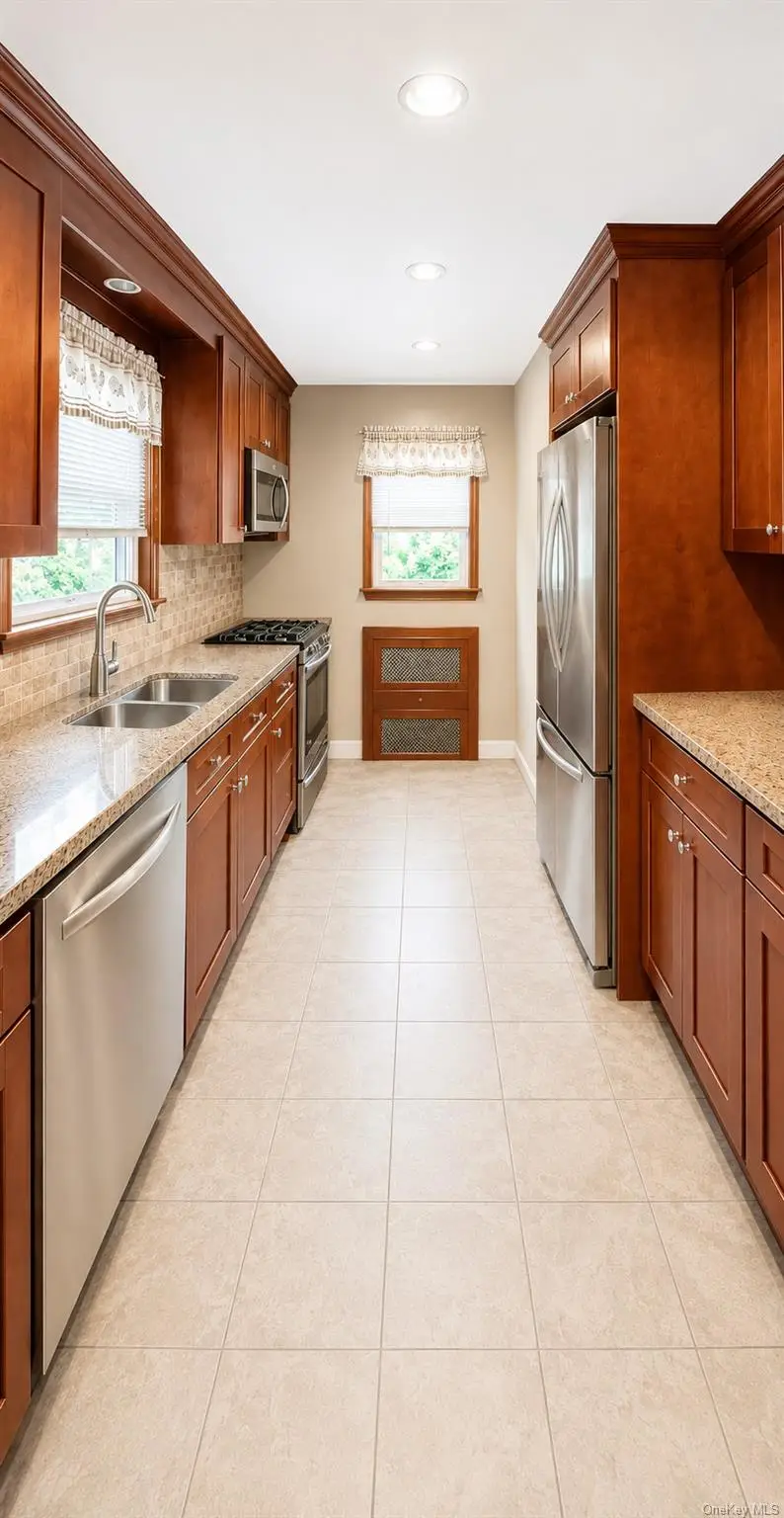 3 School Street, Cortlandt Manor, NY 10567 - #3