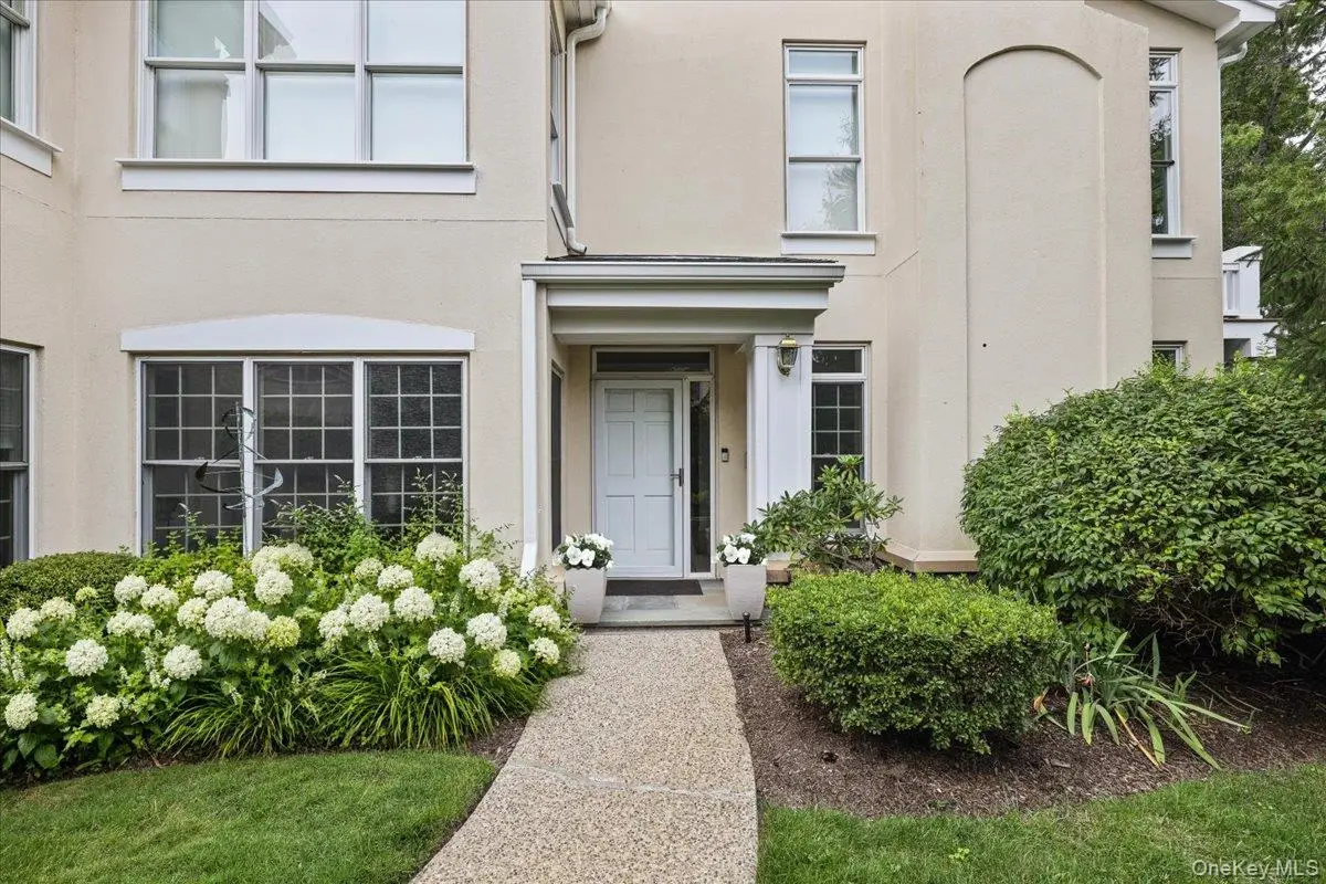 138 Doral Greens Drive W, Rye Brook, NY 10573 - #1
