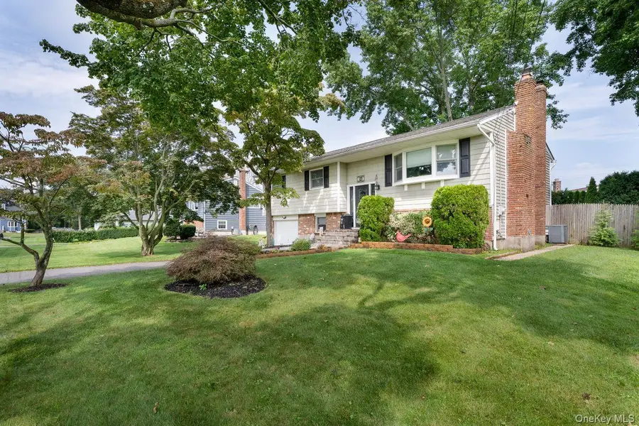 49 Mckinley Street, Saint James, NY 11780 - #3