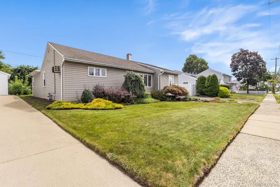 42 Stewart Avenue, Bethpage, NY 11714 - #3