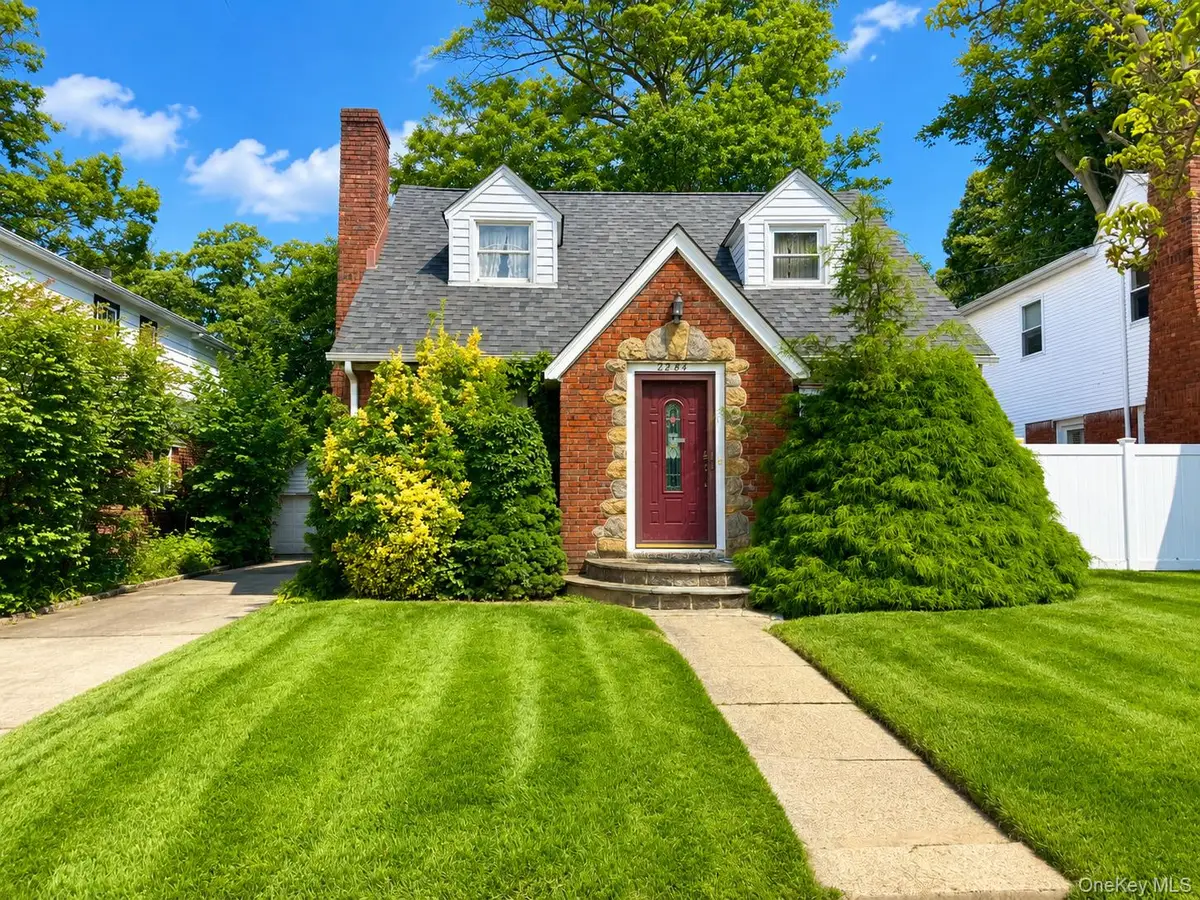 2284 Wynsum Avenue, Merrick, NY 11566 - #1