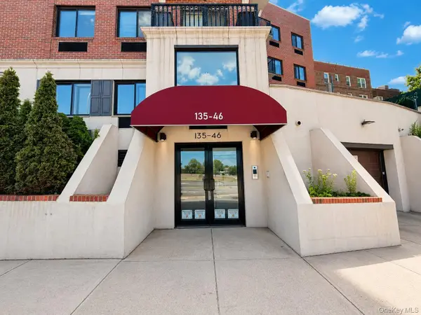 135-46 Grand Central Parkway #4C, Briarwood, NY 11435