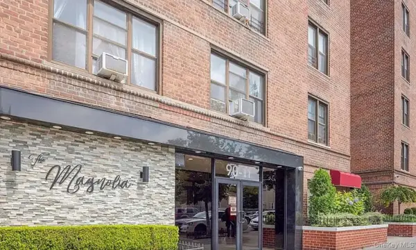 90-11 35th Ave #6R, Jackson Heights, NY 11372