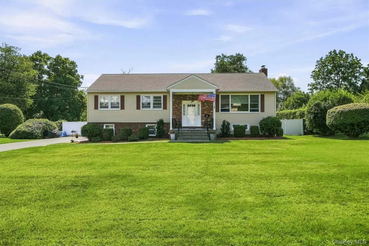 53 Greenwood Lane, Valhalla, NY 10595 - #1