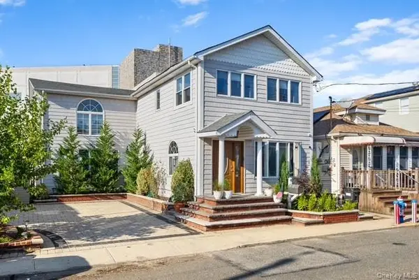 25 W 10th Road, Broad Channel, NY 11693