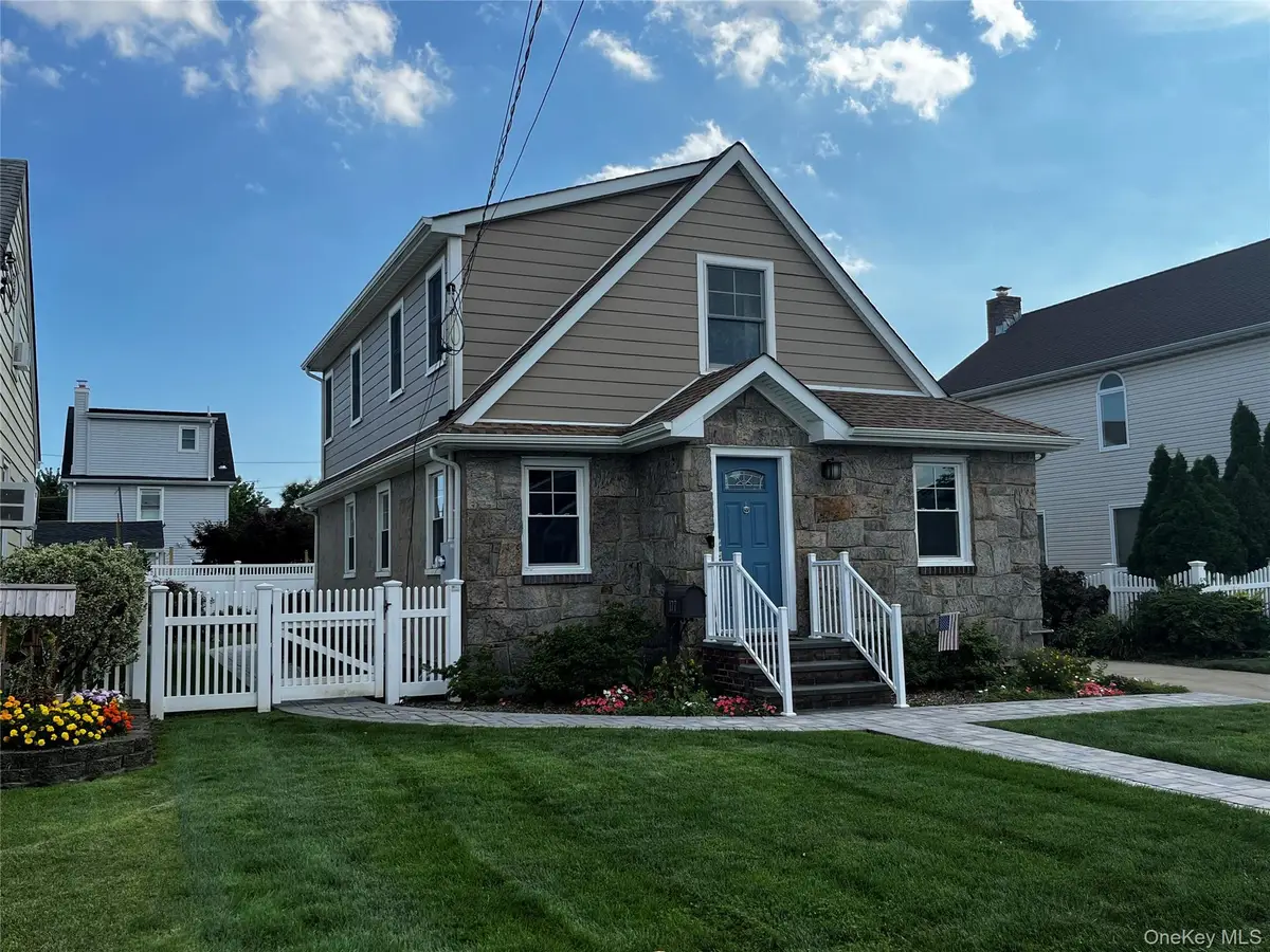 177 Jerome Avenue, Mineola, NY 11501 - #1