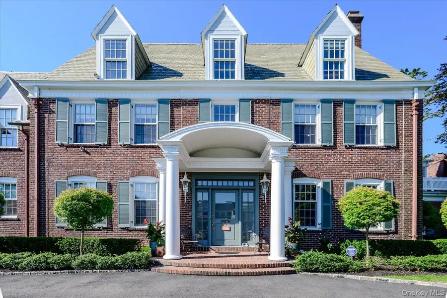 115 Cedar Avenue, Hewlett, NY 11557 - #3