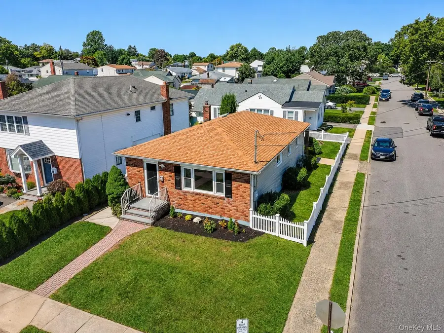 12 Grant Avenue, Bethpage, NY 11714 - #2