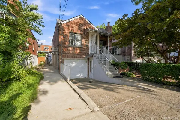 2546 Laconia Avenue, Bronx, NY 10469