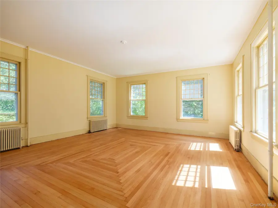 825 Munn Lane, Orient, NY 11957 - #2