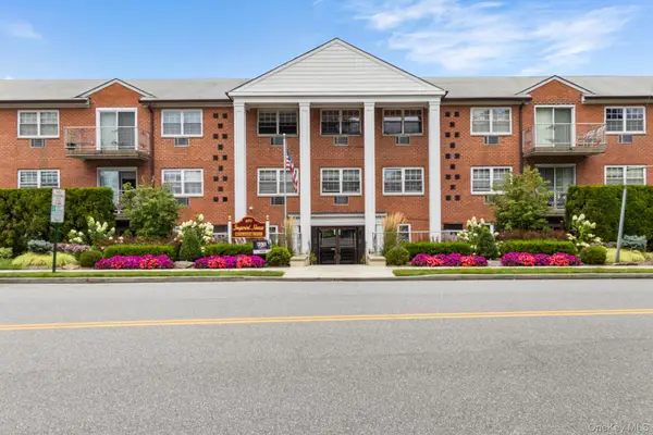 250 N Village Avenue #B 10, Rockville Centre, NY 11570