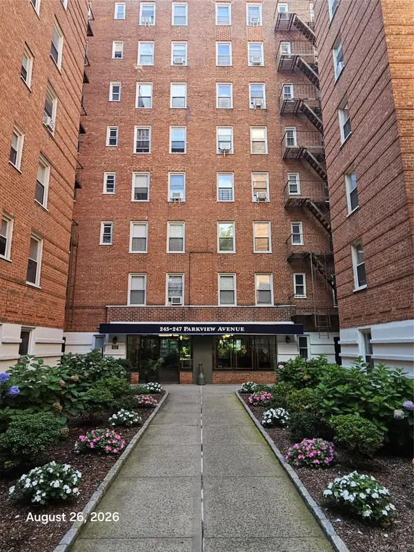 247 Parkview Avenue #5L, Bronxville, NY 10708