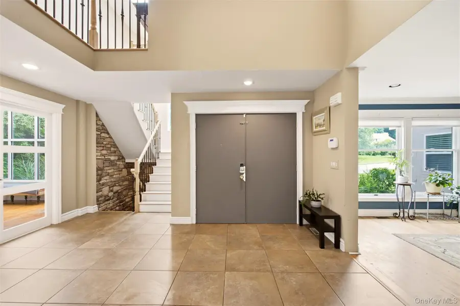 61 Villanova Lane, Dix Hills, NY 11746 - #3