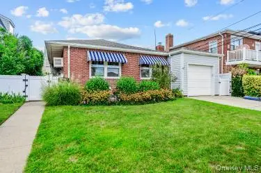 257 Neptune Boulevard, Long Beach, NY 11561