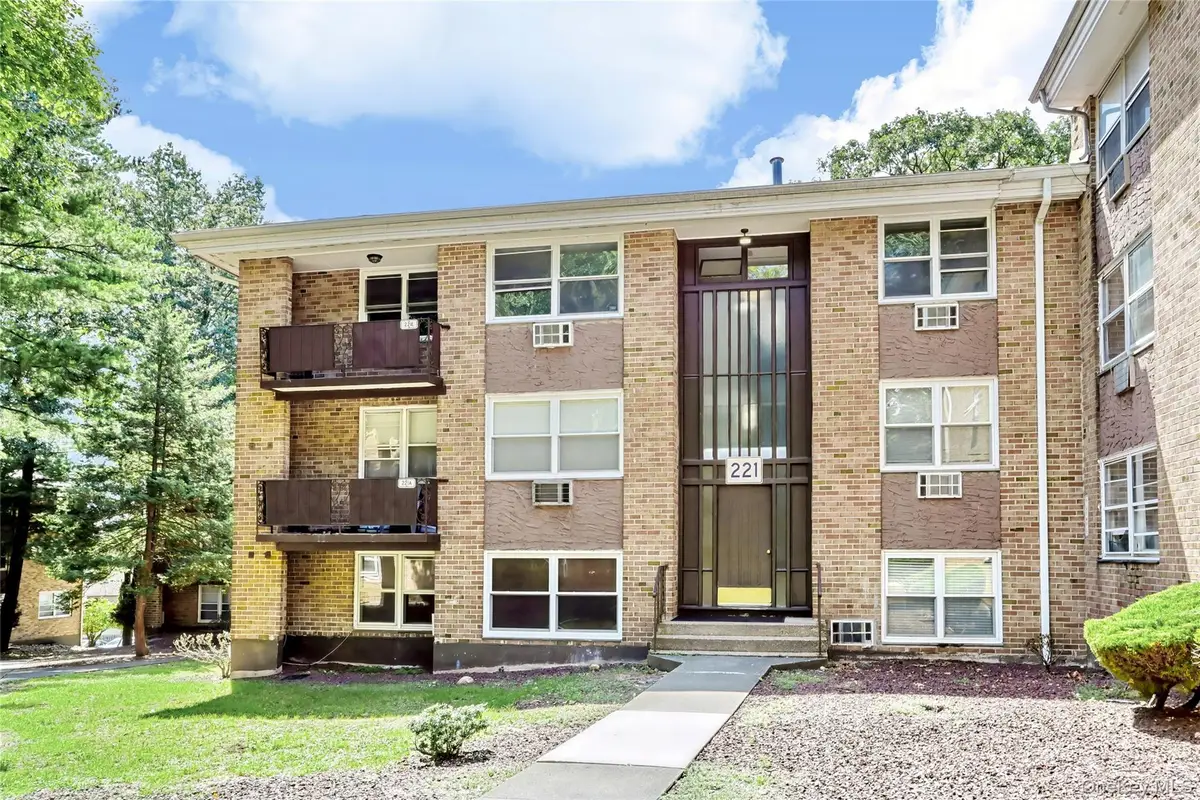 221 Kearsing Parkway #E, Monsey, NY 10952 - #1