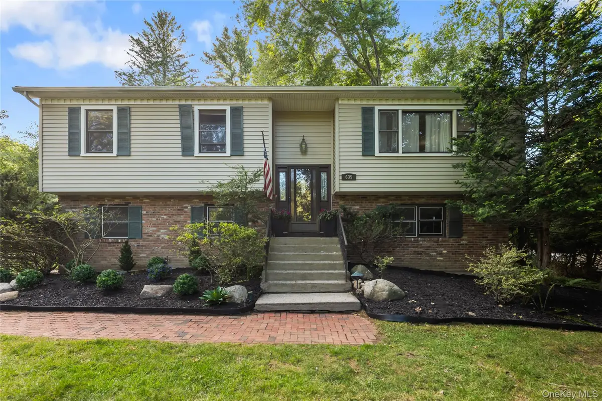 635 S Pascack, Chestnut Ridge, NY 10977 - #1
