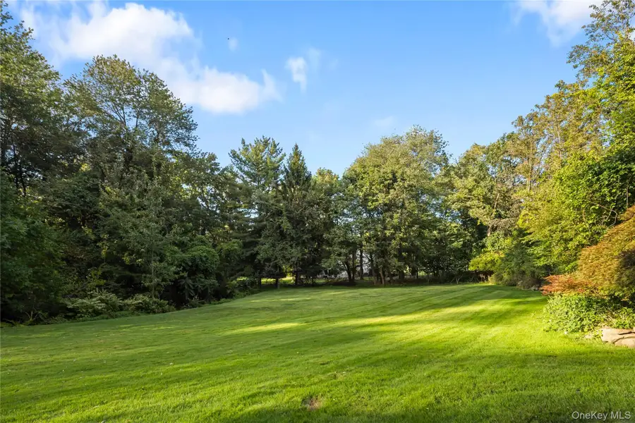 635 S Pascack, Chestnut Ridge, NY 10977 - #2