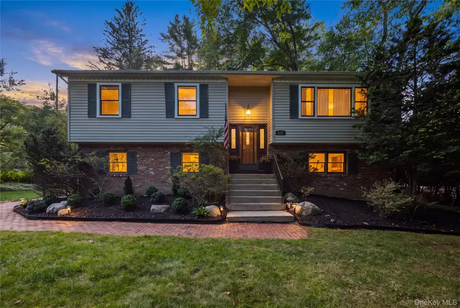 635 S Pascack, Chestnut Ridge, NY 10977 - #3