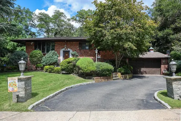 3 Mackay Drive, Hauppauge, NY 11788