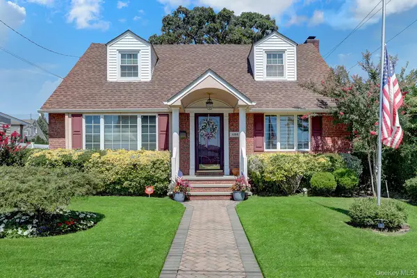 1188 New York Avenue, Franklin Square, NY 11010