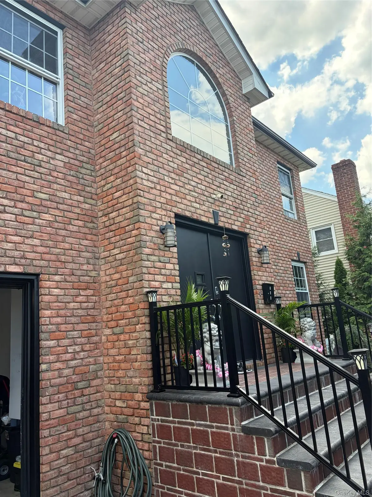 Address Withheld By Seller, Garden City Park, NY 11040 - #1