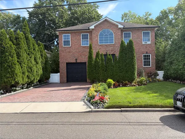Address Withheld By Seller, Garden City, NY 11040