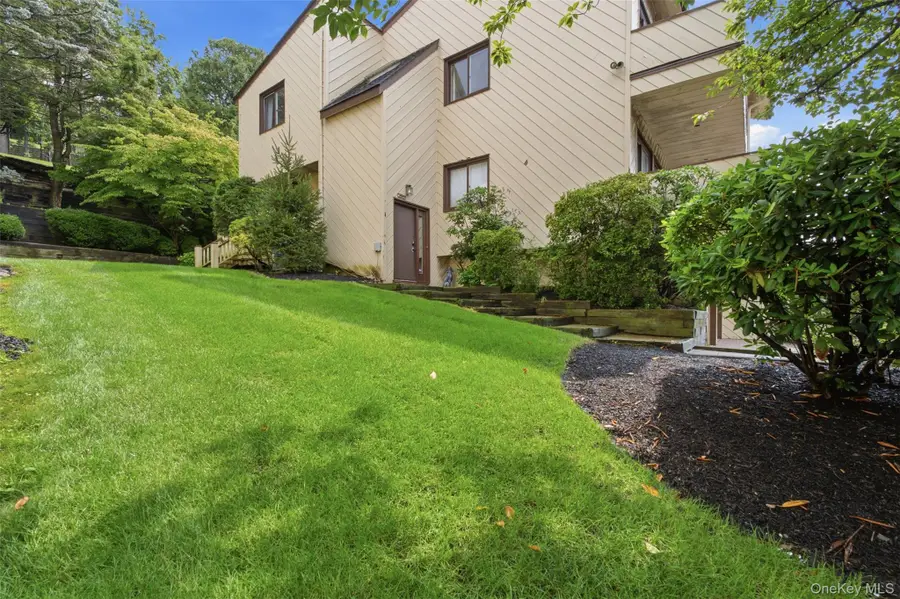 14 Dakota Court, Suffern, NY 10901 - #2