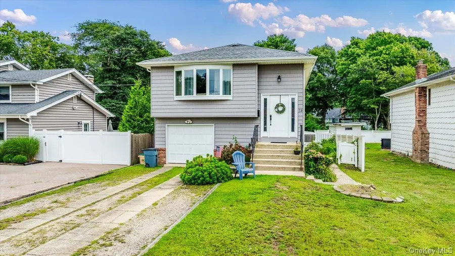 73 Cherokee Avenue, West Islip, NY 11795 - #3