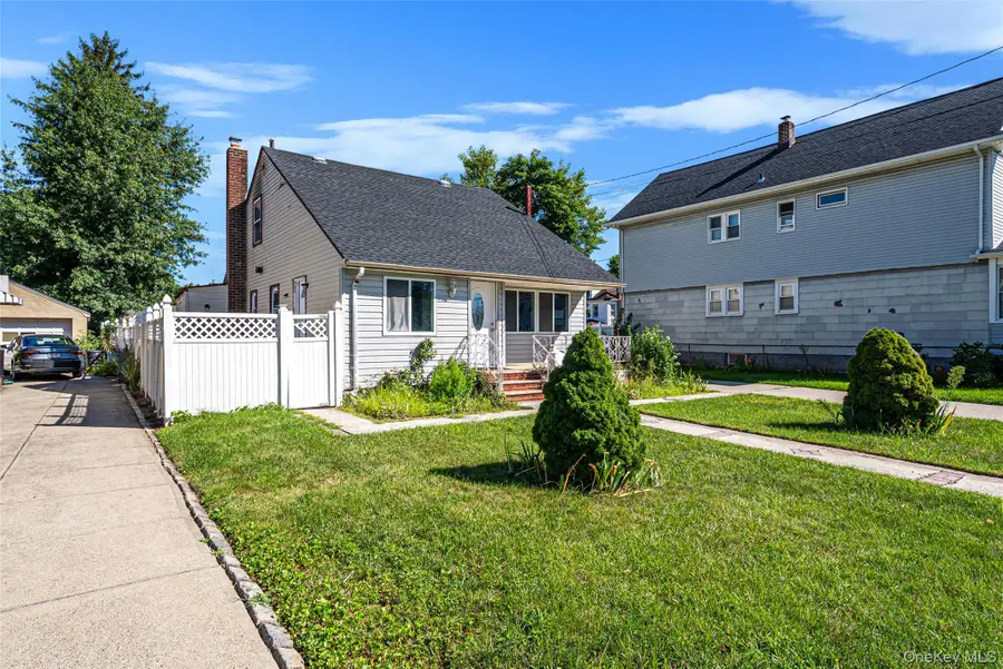 231 Cedar Street, Hempstead, NY 11550 - #3