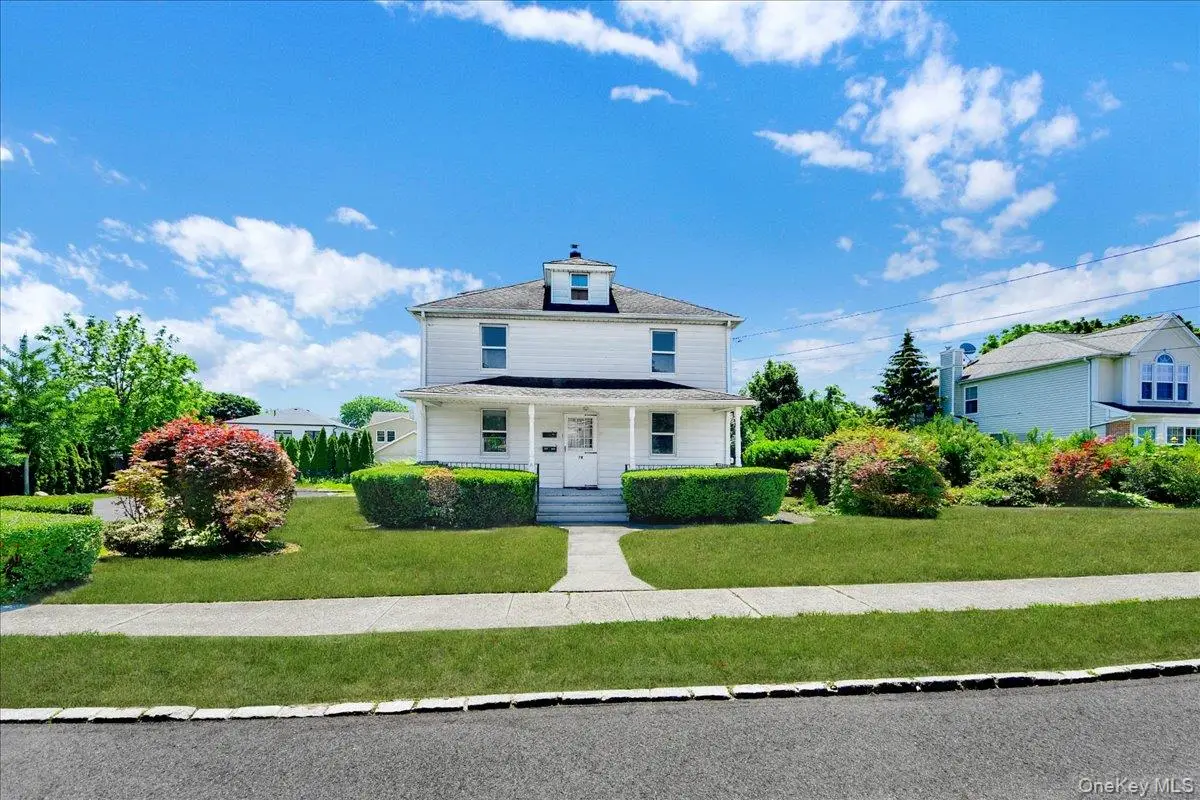 78 Maple Street, Roslyn Heights, NY 11577 - #1